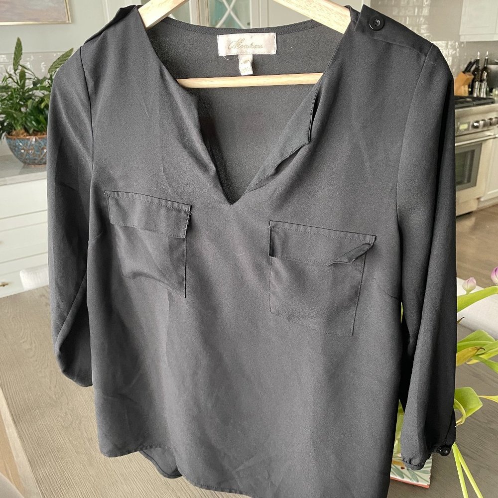 Monteau - black shirt